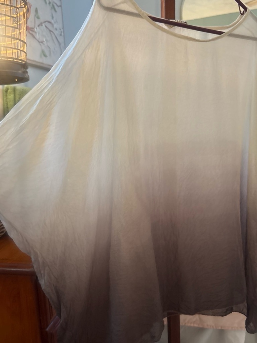 Women's Ombre Flow Blouse - light gray  to a dark Gray